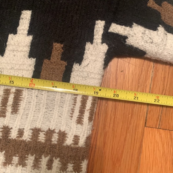 Old Navy - Slouchy Fair Isle V-Neck Tunic Sweater - Size Small - Lightly Worn - Picture 4 of 7